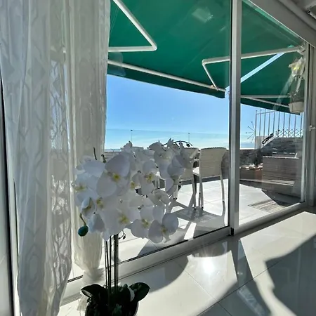 Penthouse Of Views Cristianos