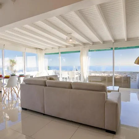 Penthouse Of Views Cristianos *